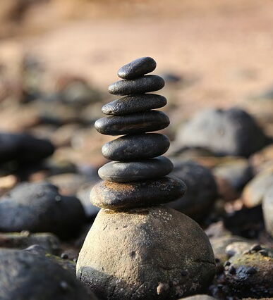 Übereinander geschichtete Kieselsteine